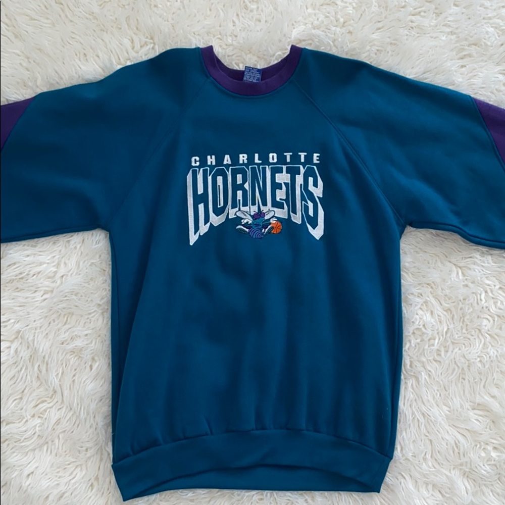 Vintage Charlotte Hornets crewneck